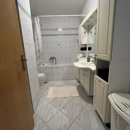 Apartman Vanda Apartment *